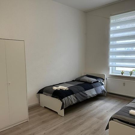 Ring 27 Grosse Ferienwohnung Im Herzen Von Гелзенкирхен Екстериор снимка